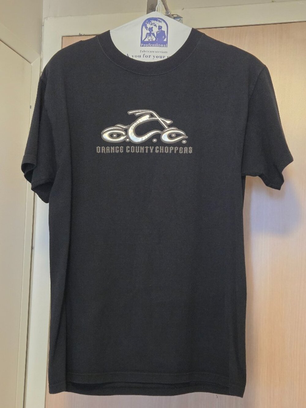 GENTLY USED, ORANGE COUNTY CHOPPERS TEE SHIRT, MEDIUM!!!